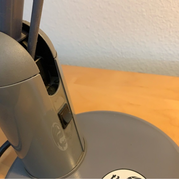 Desk Task Lamp For Drawing ,Architect, Offices, Classrooms, & Hospital - Picture 6 of 13